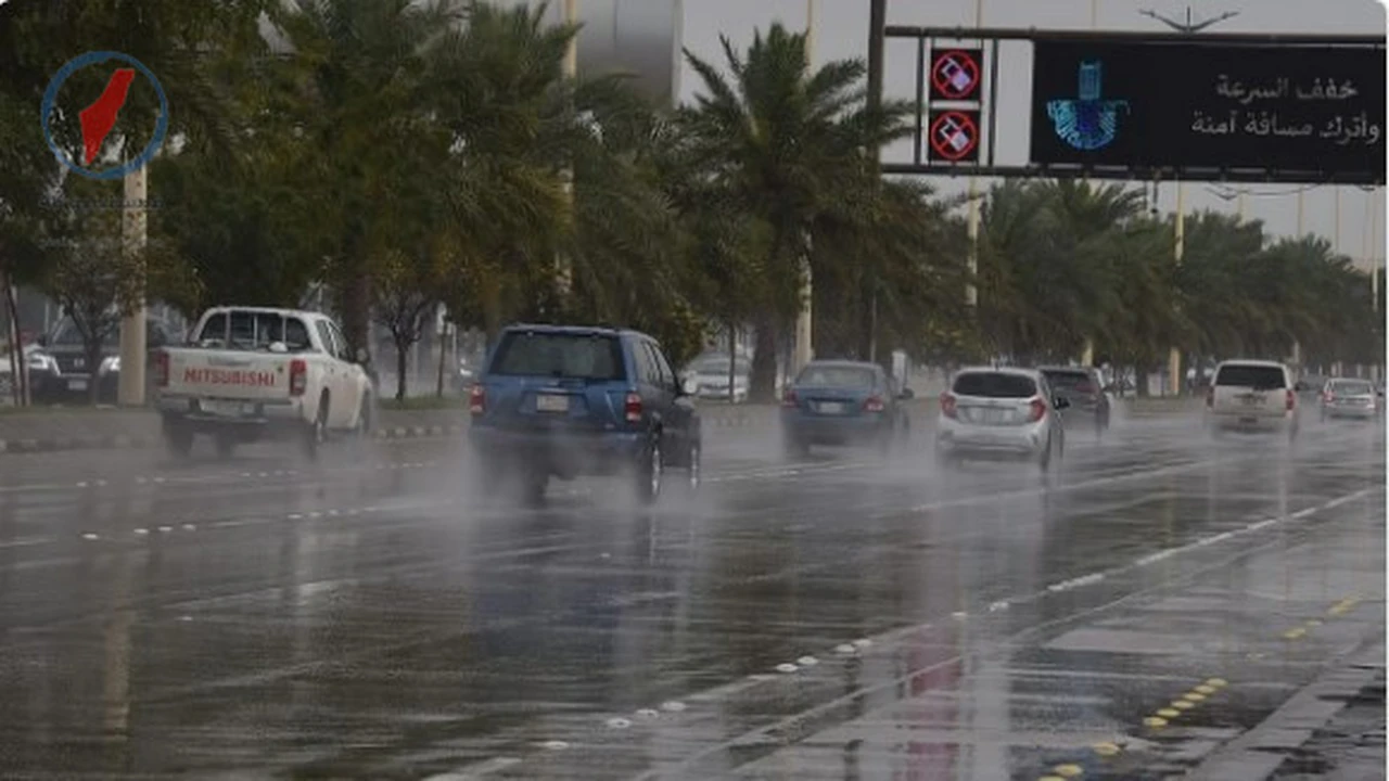 أمطار رعدية ورياح نشطة تضرب عدة مناطق في المملكة يوم الخميس